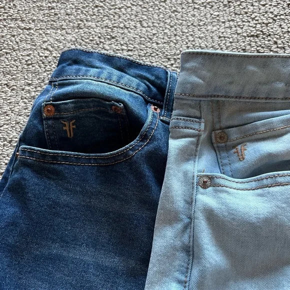 FRYE two pair of Classic Straight-Leg Jeans in Dark and Light Blue. - Picture 3 of 6